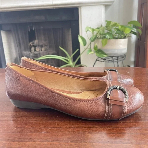 Nurture Shoe Flats Size 9.5 Brown Round Toe Buckle‎ Front - Picture 1 of 11